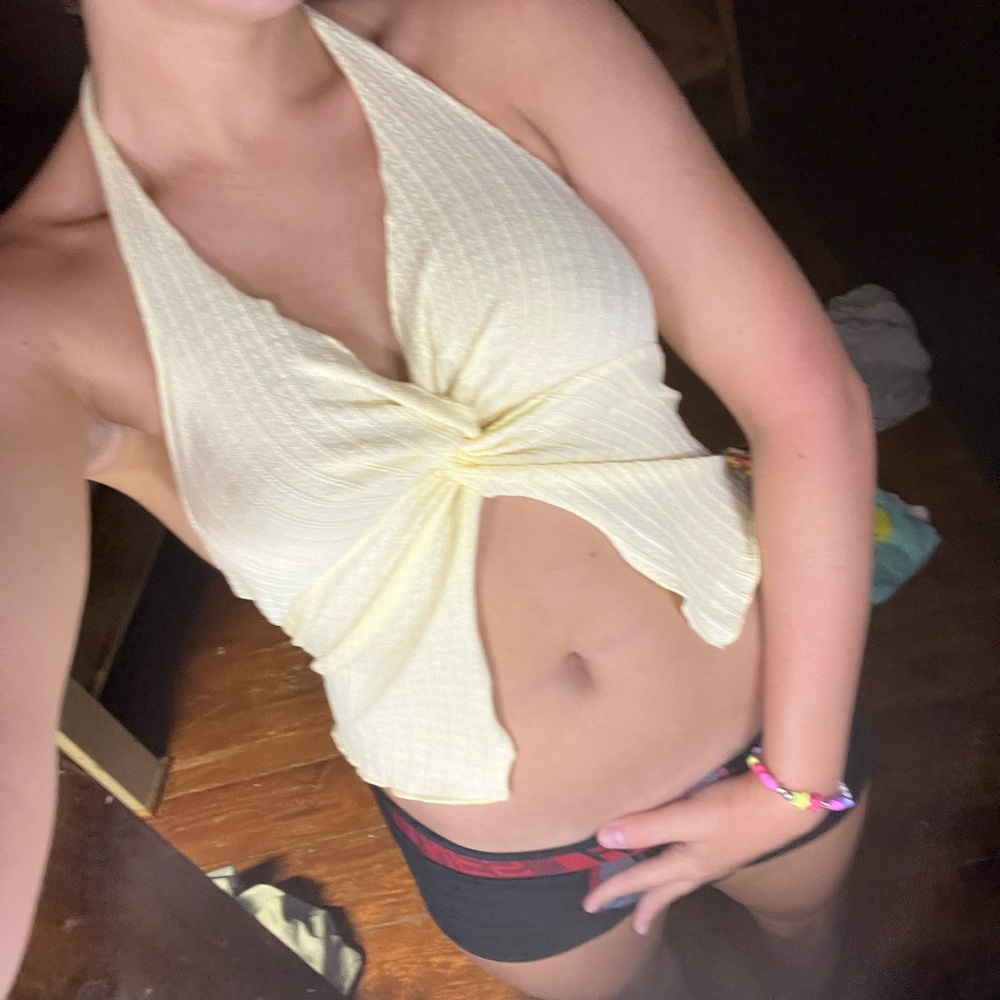 SHEIN Cream Twist Front Halter Top